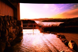 ひまわりの湯 露天風呂（夕景）